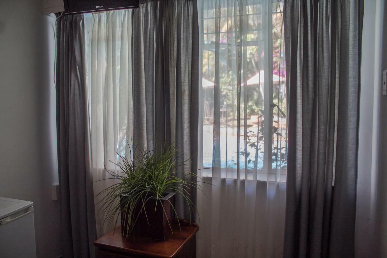 Cajori Hotel ファラボルワ エクステリア 写真