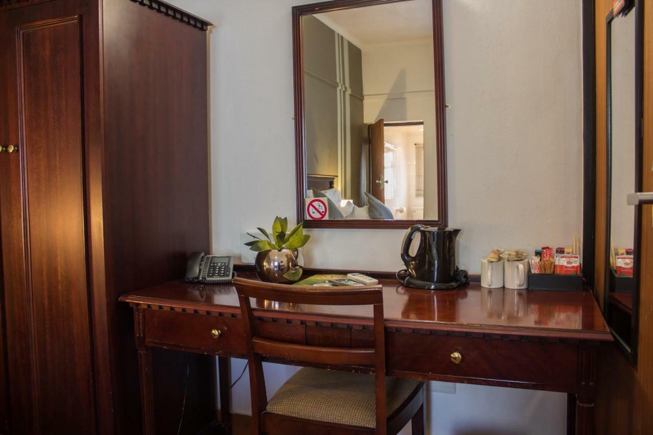 Cajori Hotel ファラボルワ エクステリア 写真