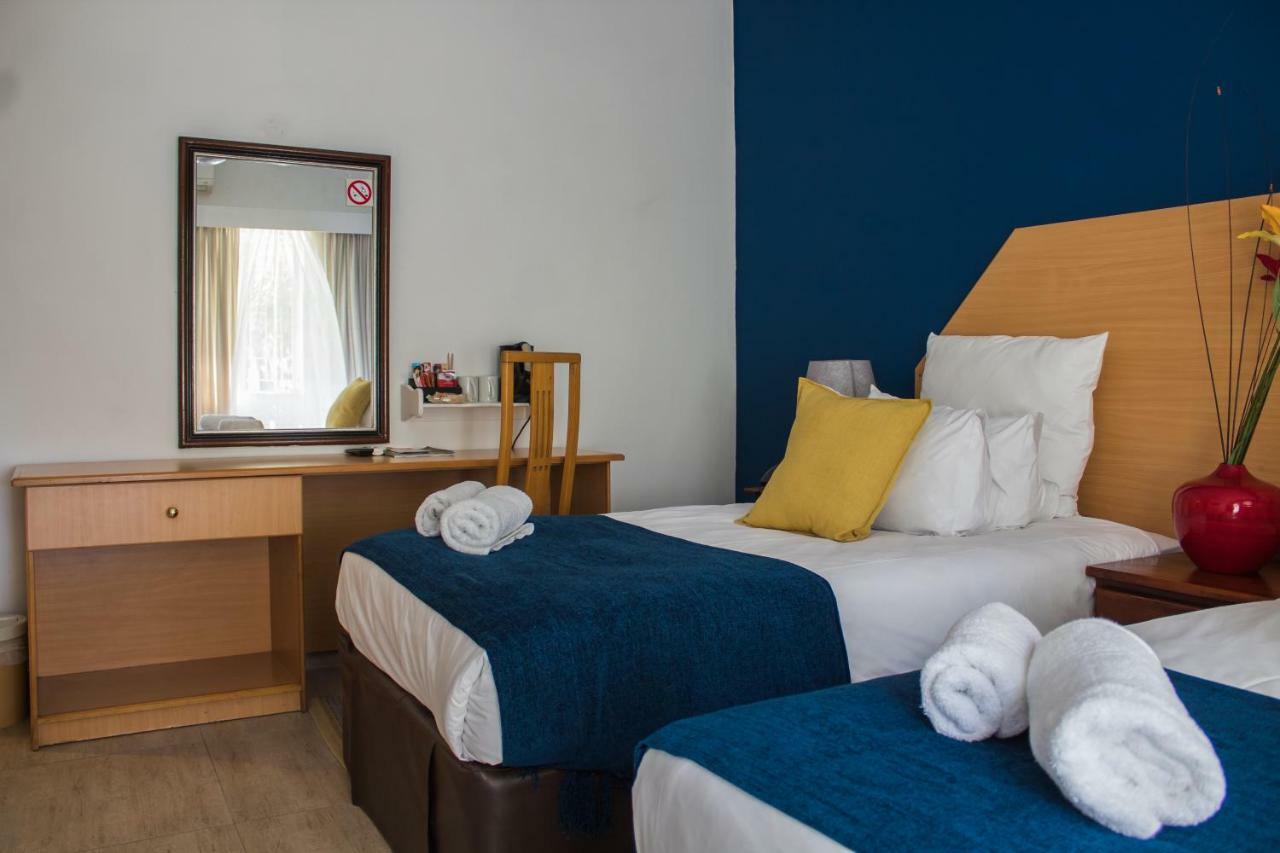 Cajori Hotel ファラボルワ エクステリア 写真